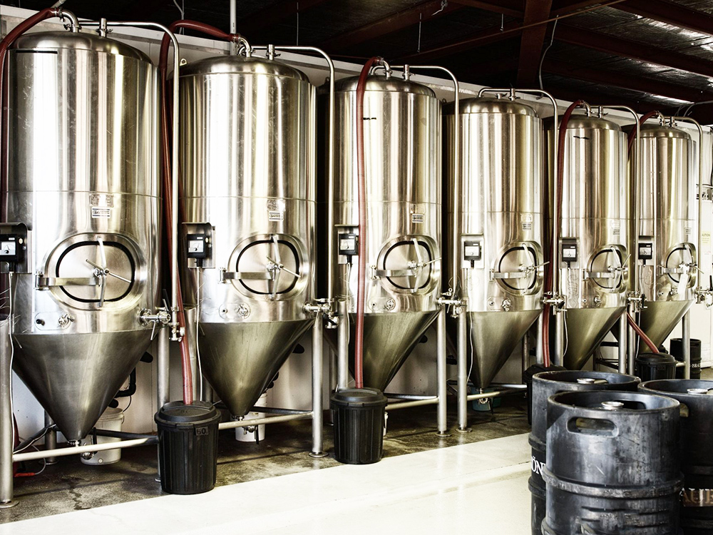 The Ultimate Guide To Craft Beer Equipment: Features And Benefits ...